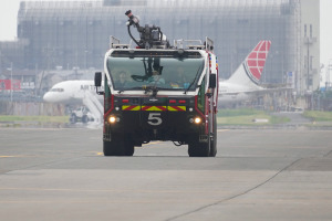 横田基地